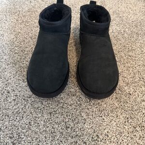Ugg Mini Ugg boots size 10